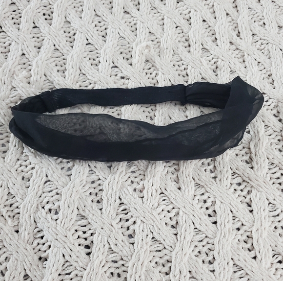 Wide Mesh Elastic and Fabric Hairband Cover Up in Black - Picture 2 of 5
